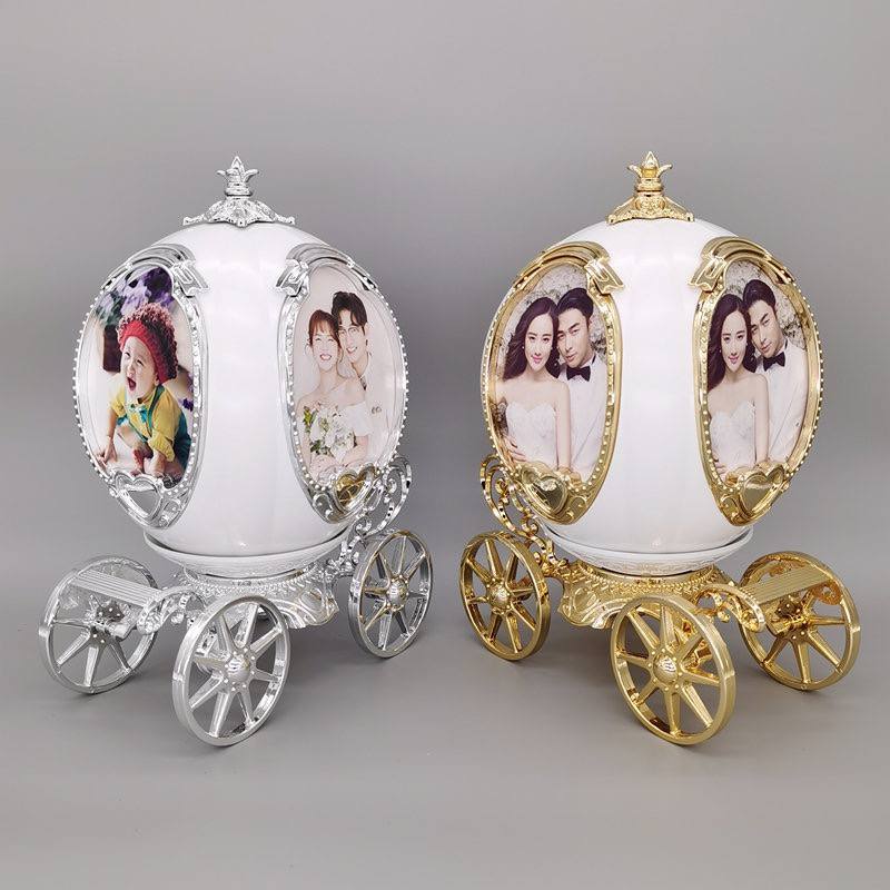 Royalty Cart Photo Frame