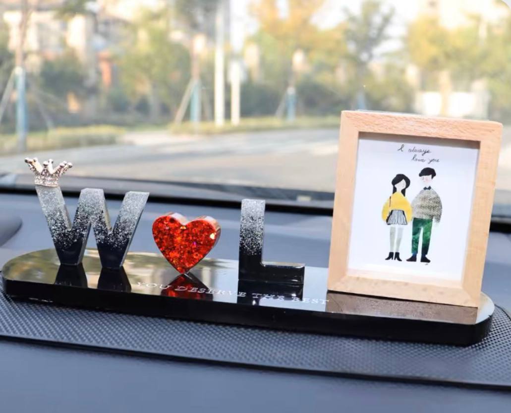 Luxurious Personalised Car Ornaments with initials and photos for wedding gifts, anniversary gifts and birthday gifts