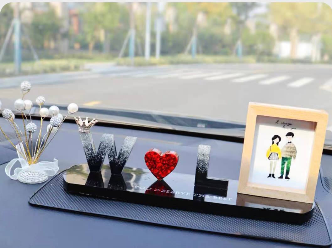 Luxurious Personalised Car Ornaments with initials and photos for wedding gifts, anniversary gifts and birthday gifts