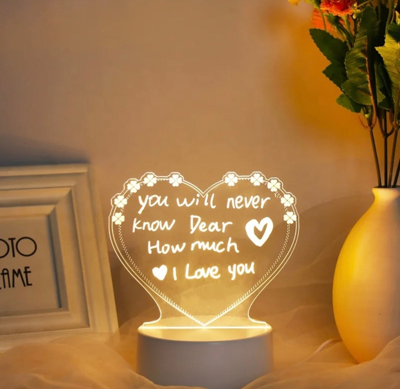 LED heart-shaped board, Transparent Light-Emitting Acrylic memo Board erasable Message Small whiteboard